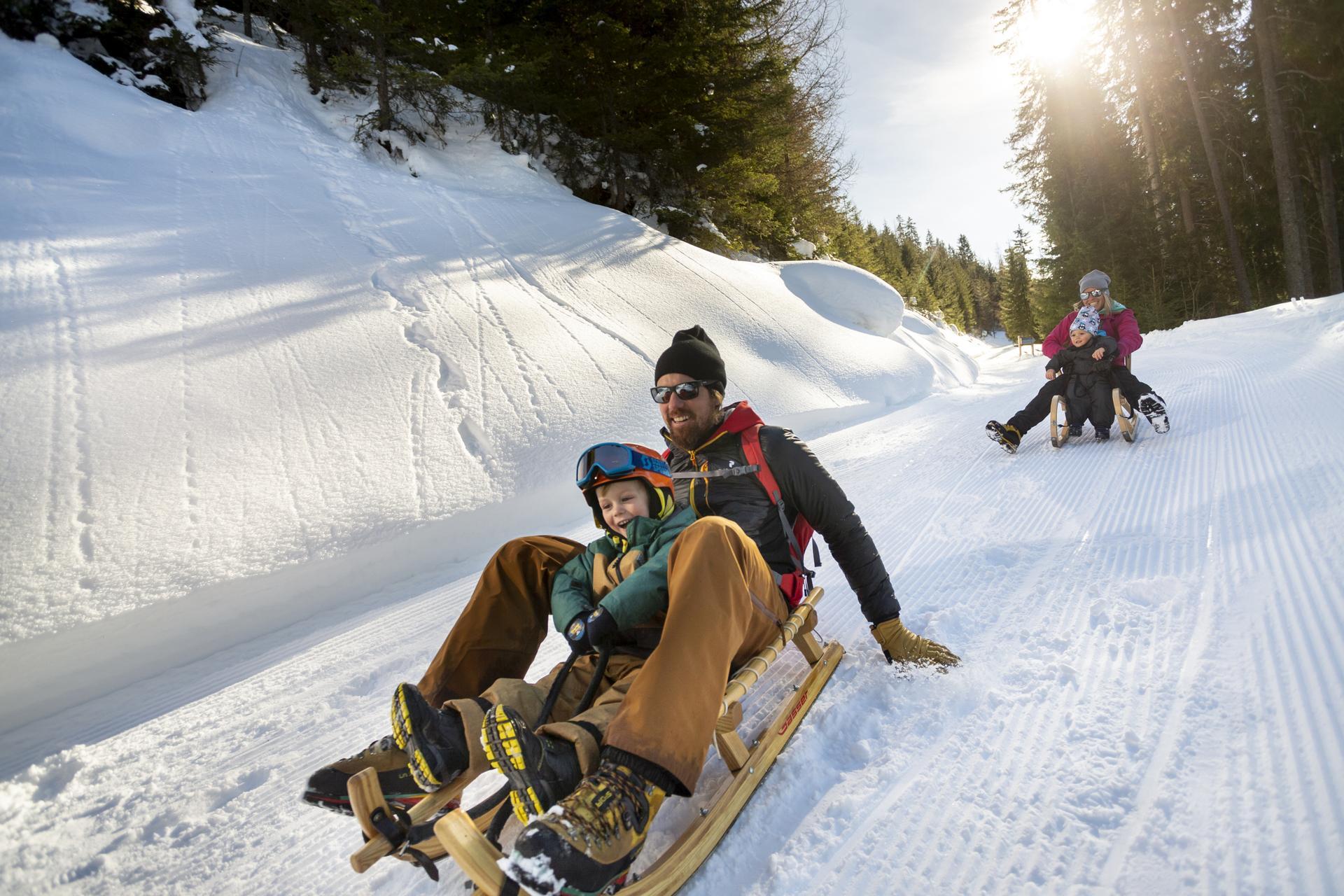 _-tvb-tiroler-oberland-kaunertal-martin-lugger-2019-rodeln-familie-lug1029_large_